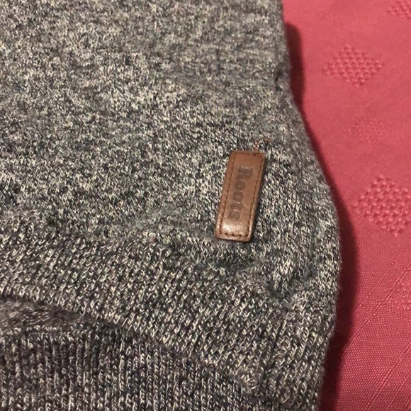 🌟EUC🌟ROOTS LONG SLEEVED SHIRT🌟SIZE XS - Picture 5 of 5